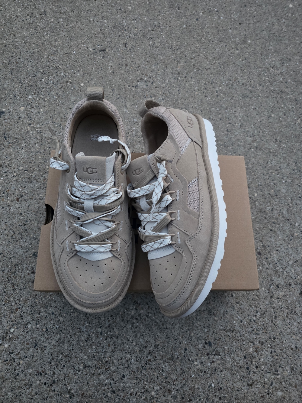 UGG Minimel Sneaker Women Size 8 - Picture 3 of 11